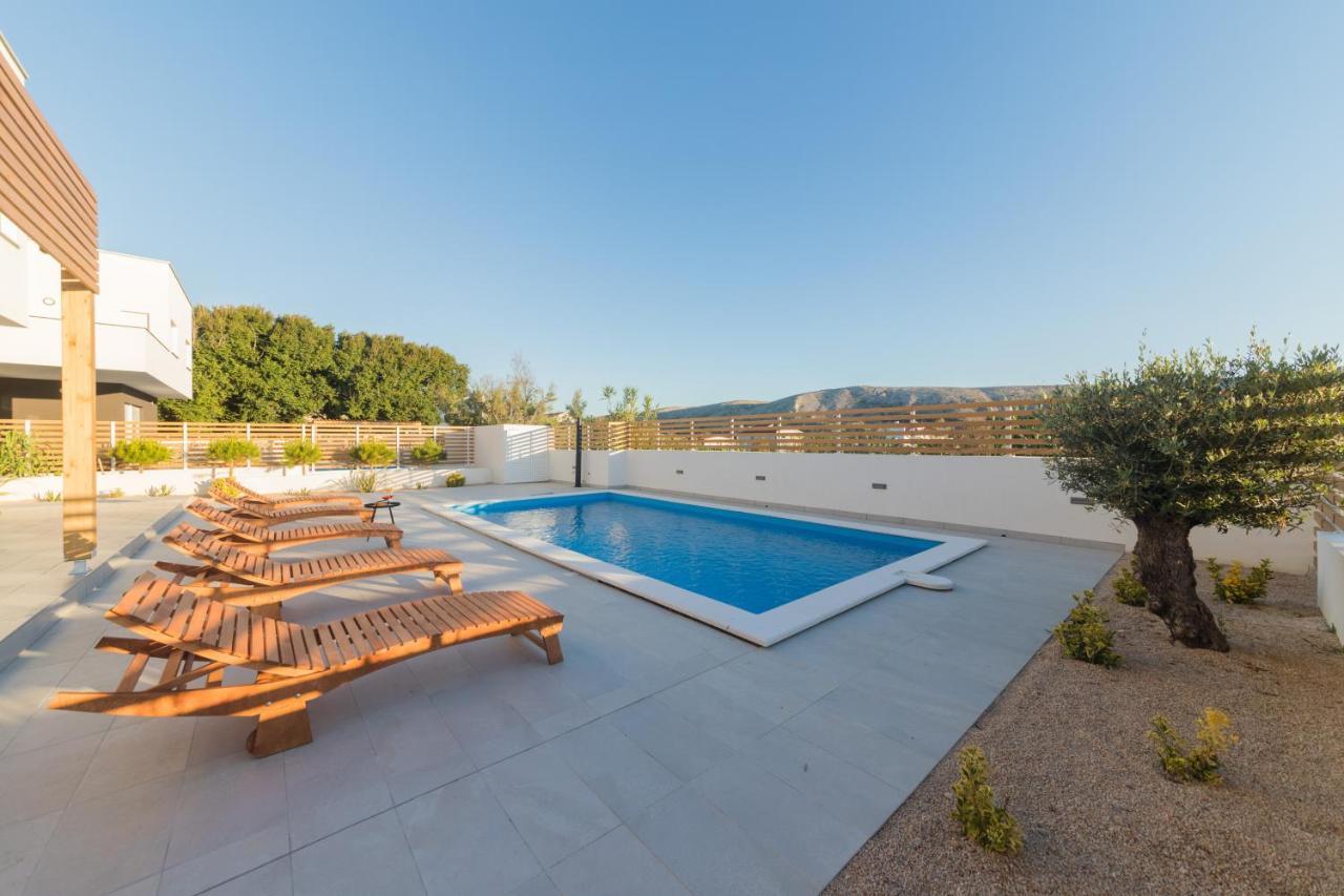Villa Belveder باغ المظهر الخارجي الصورة